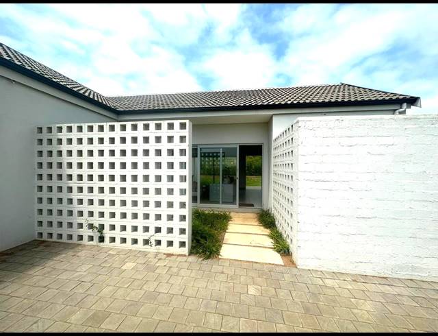 3 BEDROOM HOUSE FOR SALE IN LALELA ESTATE